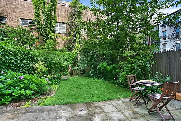 Sold by Corcoran | media 16