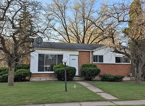 1801 W Hobson Ave Photo 1