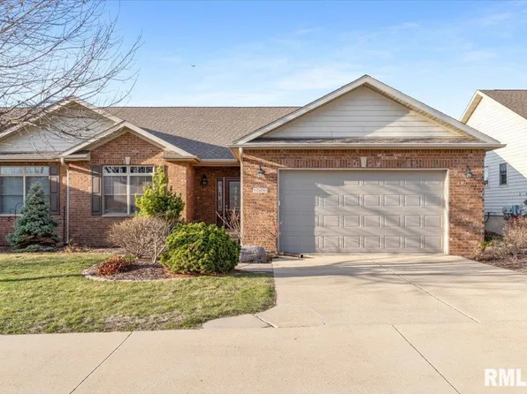 1506 17th St, De Witt, IA 52742