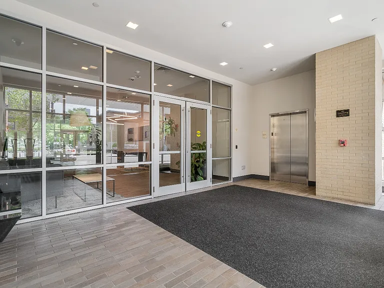 700 Harrison Ave #305 — Photo 33