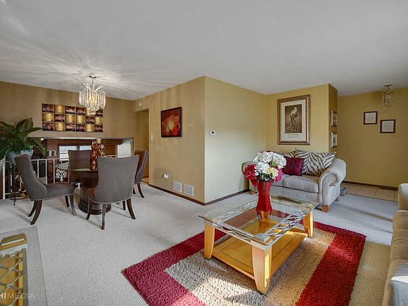 5th image of 2820 Lake Park Ct