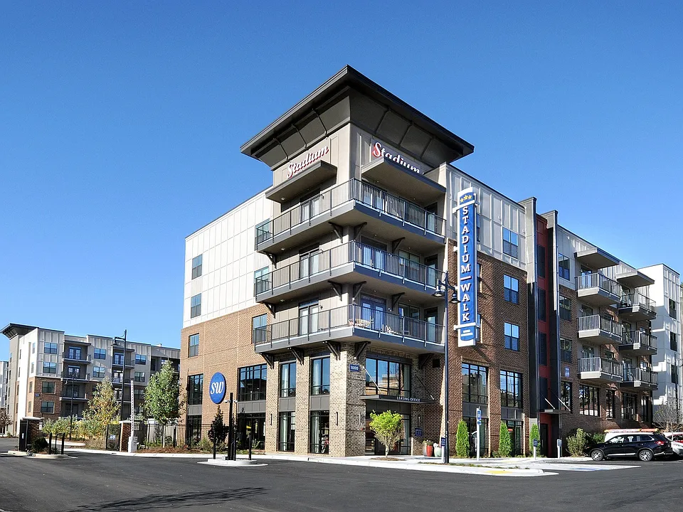 Stadium Walk by Windsor's location provides premier connectivity around the Greater Atlanta Metro.