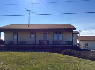 1569 Carlisle Hwy, Charlotte, MI 48813