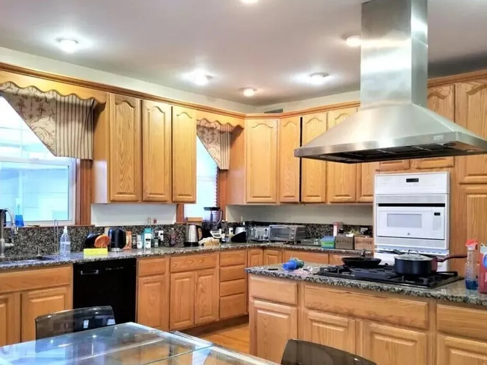 38 Babcock St #3A