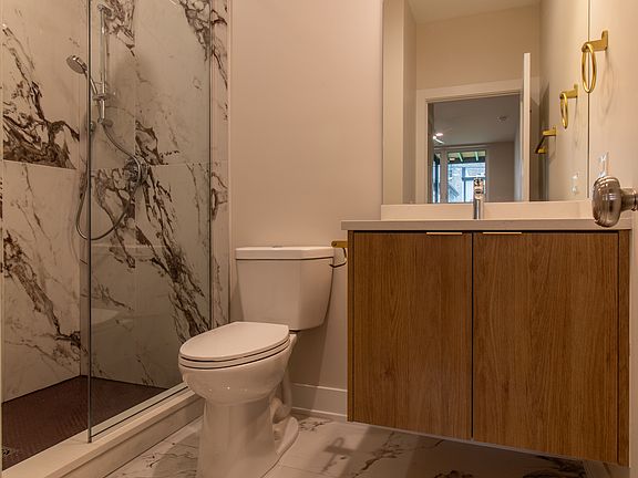 5th image of 507 E 60th St
