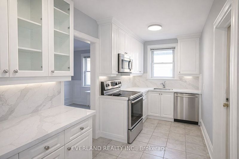 Toronto House for rent - 2 Bedrooms — photo 4