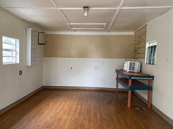 3rd image of 11313 SE 54th Ave