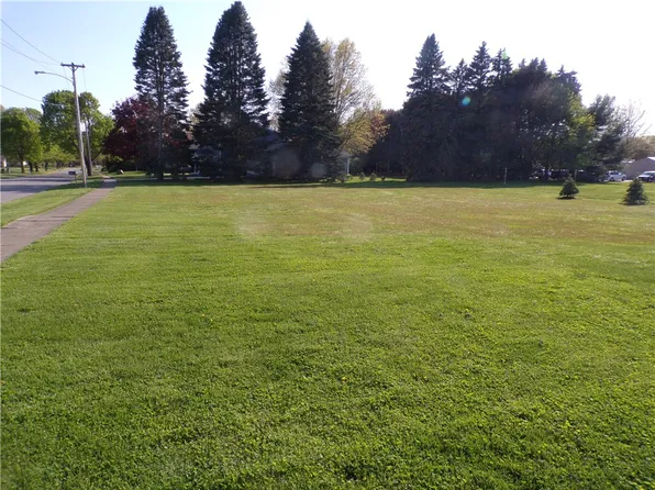 Lake, Girard, PA 16417