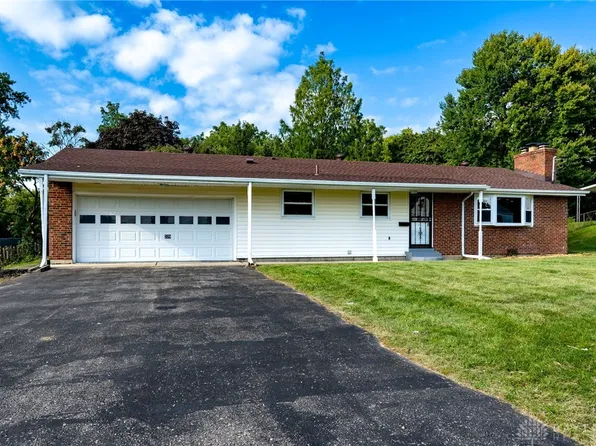 229 Palmer Dr, Fairborn, OH 45324