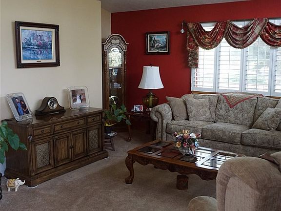 4th image of 1104 W Creekstone Ave