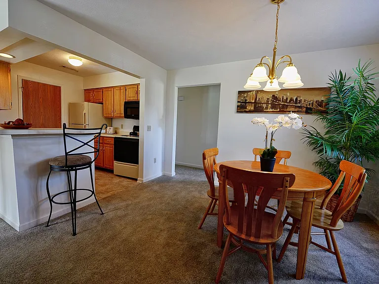 Stillwaters, Hickory Grove Apartments — Photo 18