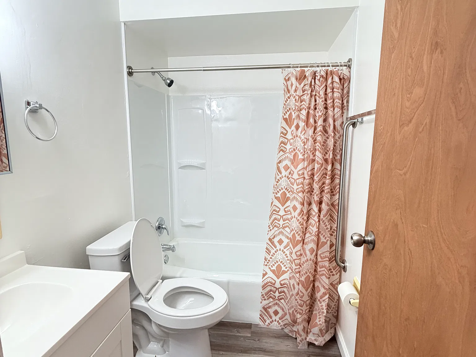1 bed, $1,100 — Photo 3