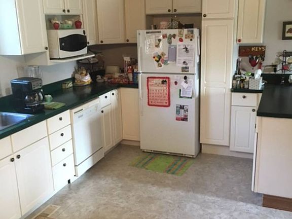 3rd image of 1205 Rockbridge Ln