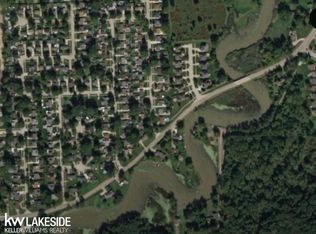 21 Mile Rd, Chesterfield, MI 48047