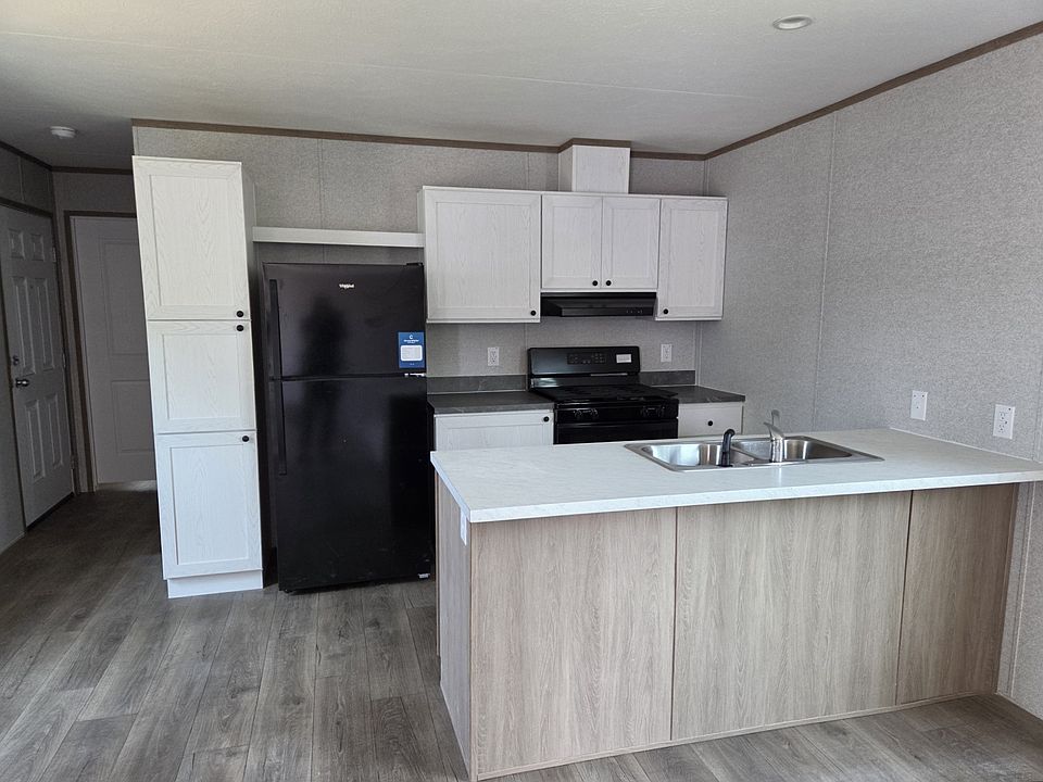 2nd image of 2517 Aberdeen Dr #208