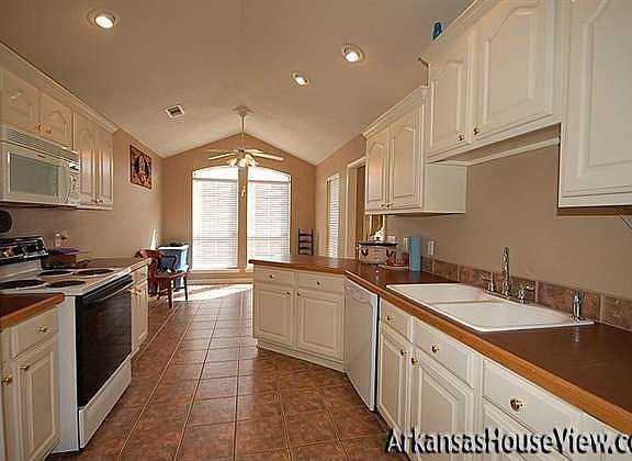5th image of 7 Breckenridge Dr