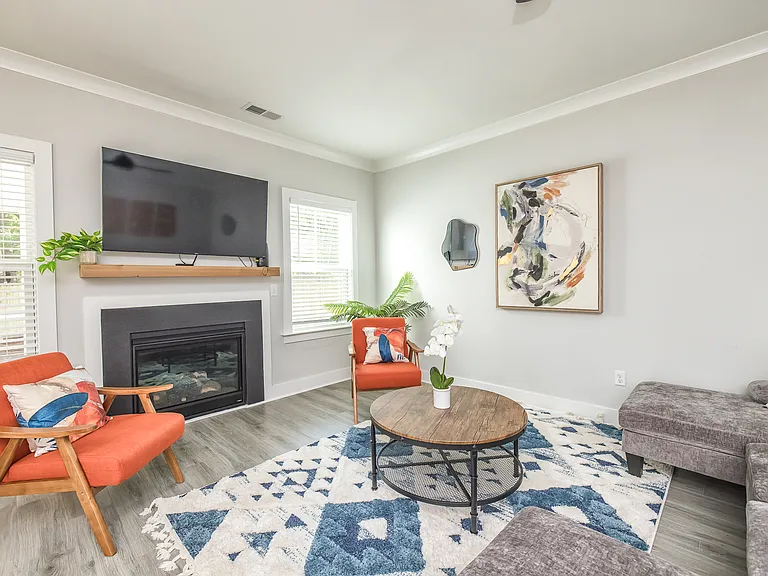 4811 Shelley Dr — Photo 45
