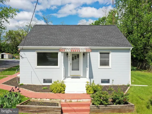 2154 Winchester Ave, Martinsburg, WV 25405