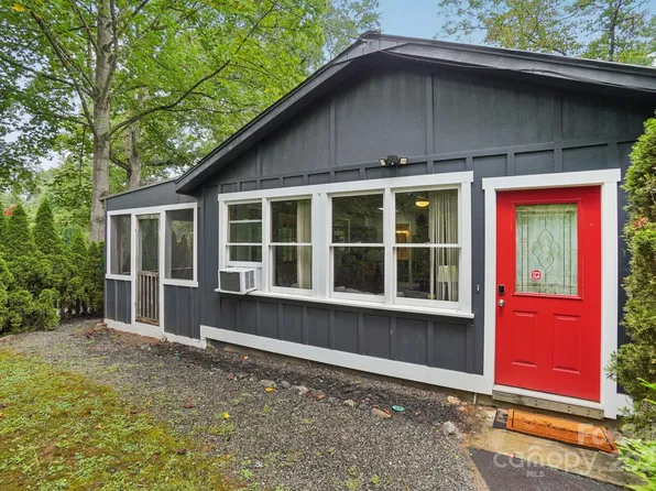 15 Pinewood Rd, Asheville, NC 28805