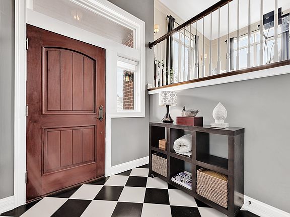 4th image of 381 Brownstone Dr