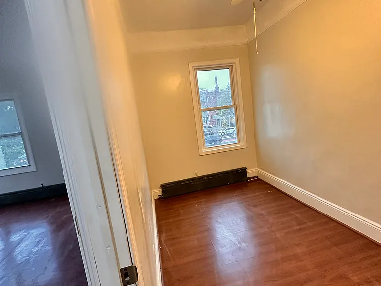 3222 Kings Hwy #1 — Photo 4