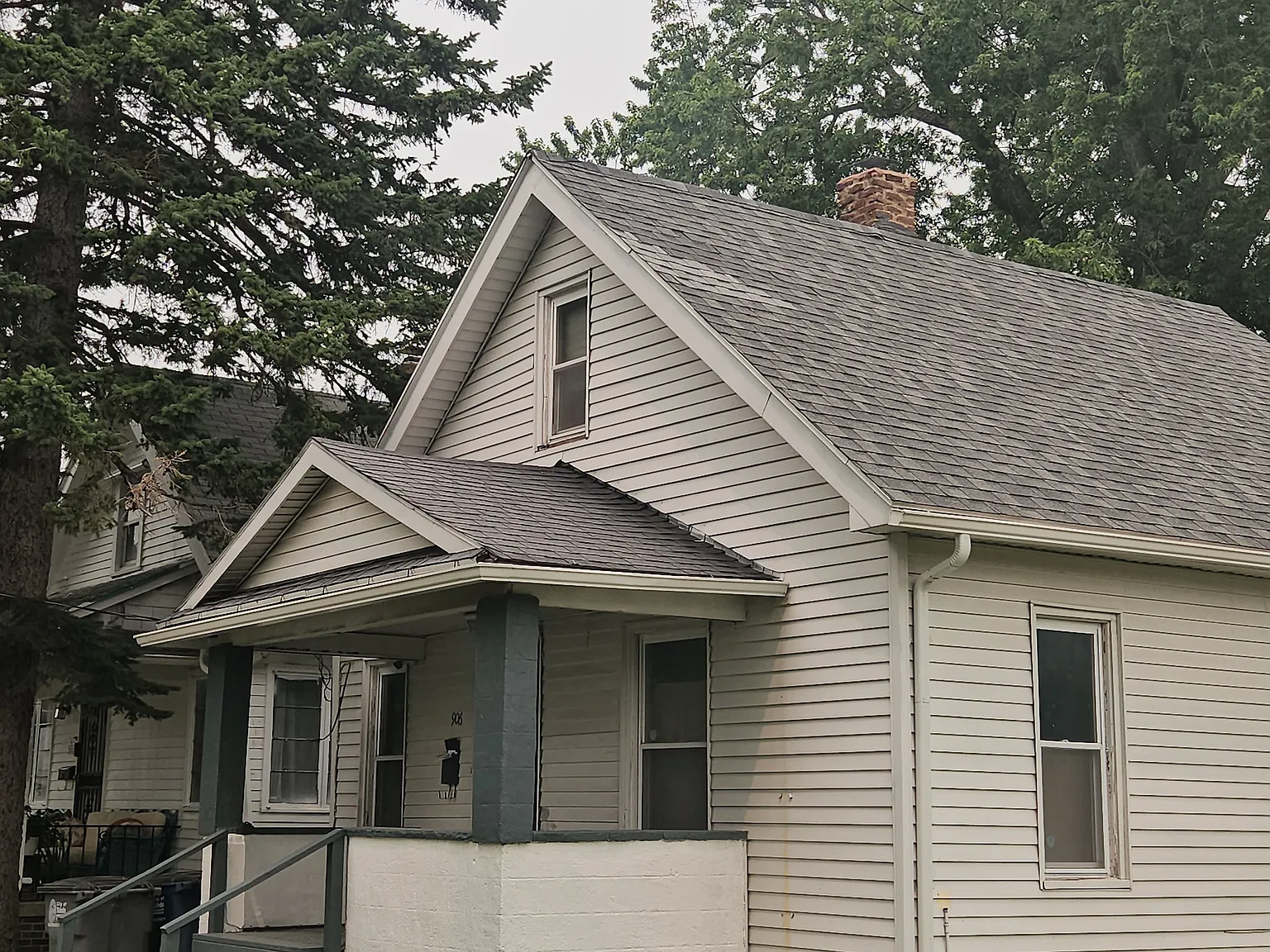 3 bed, 1084 sqft, $1,098 — Photo 1