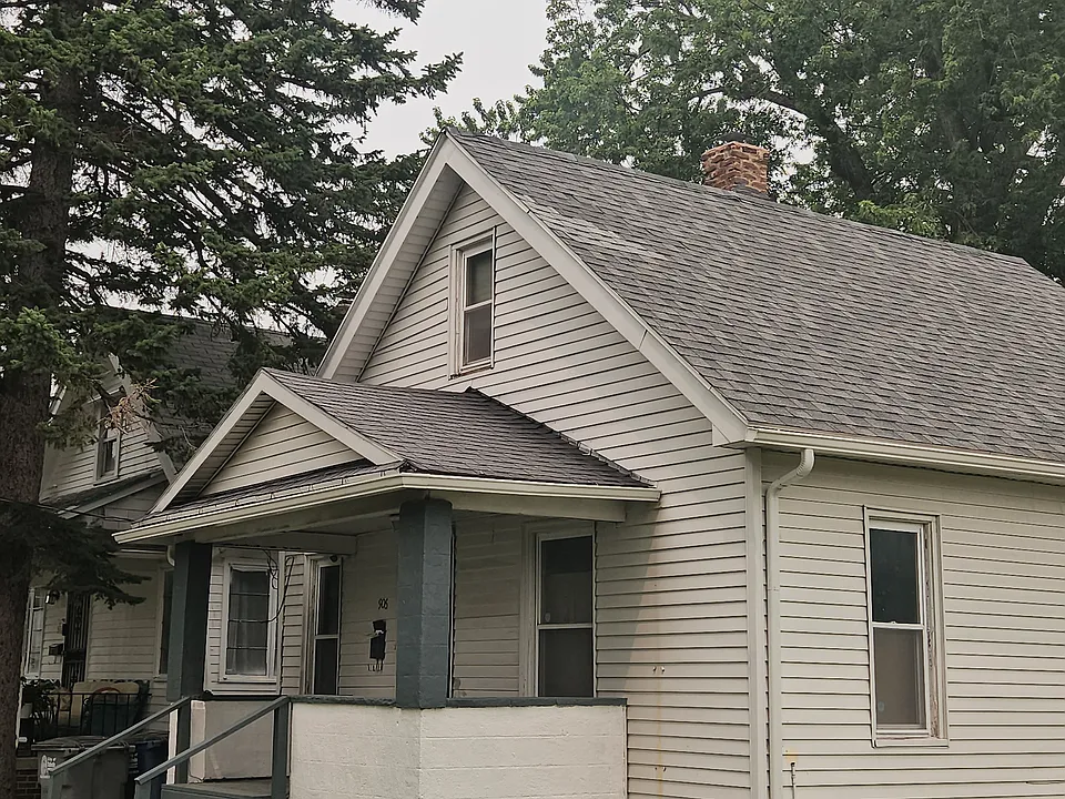 906 Evesham Ave