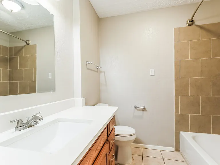 4703 Owens Creek Ln — Photo 15