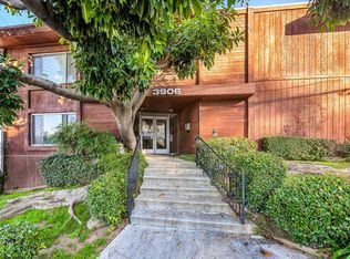 3906 Ridgemoor Dr #11, Studio City, CA 91604