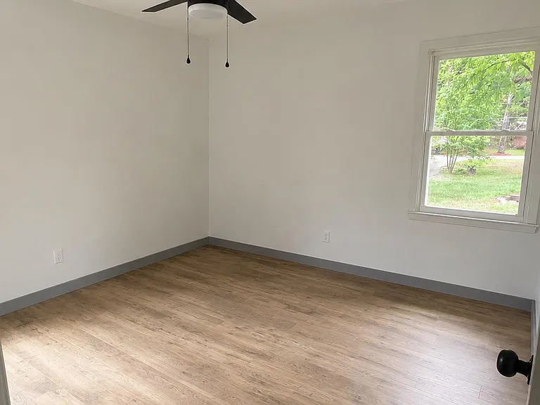 103 Southwood Dr — Photo 7