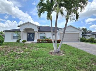 923 SE 23rd Ter, Cape Coral, FL 33990