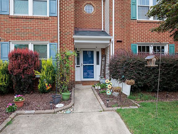 4th image of 2820 Cardiff Ln