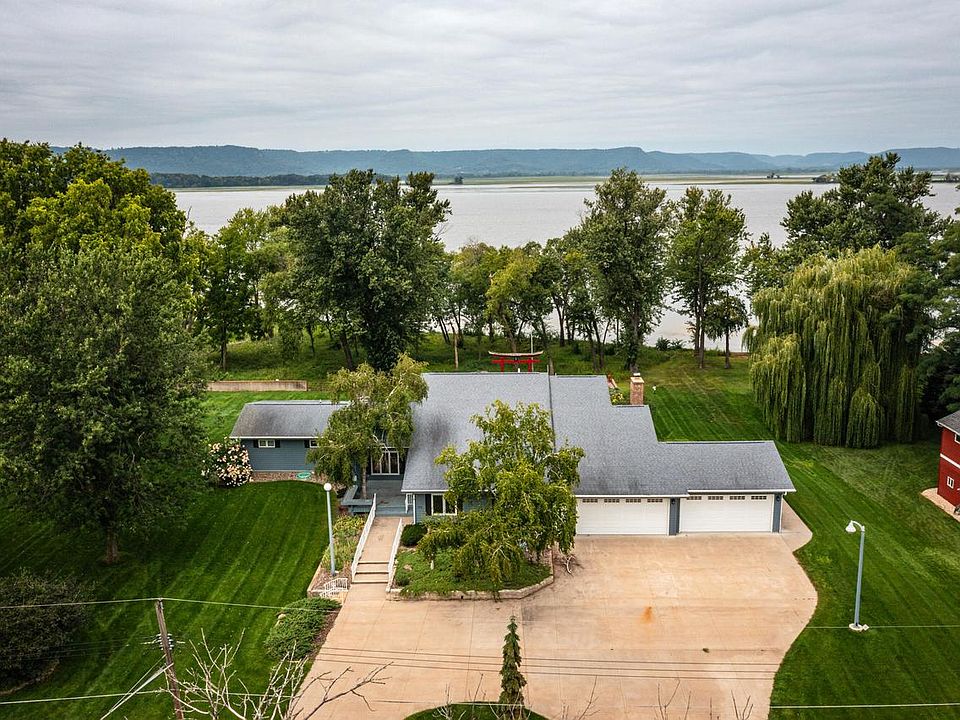 1st image of 3533 LAKESHORE DRIVE