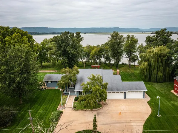 3533 LAKESHORE DRIVE, La Crosse, WI 54603