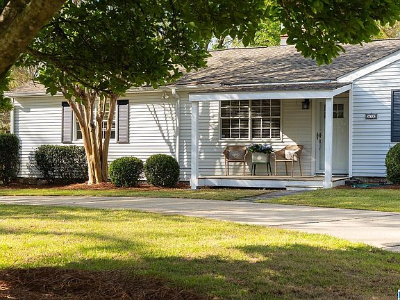 5th image of 612 Strathmore Rd