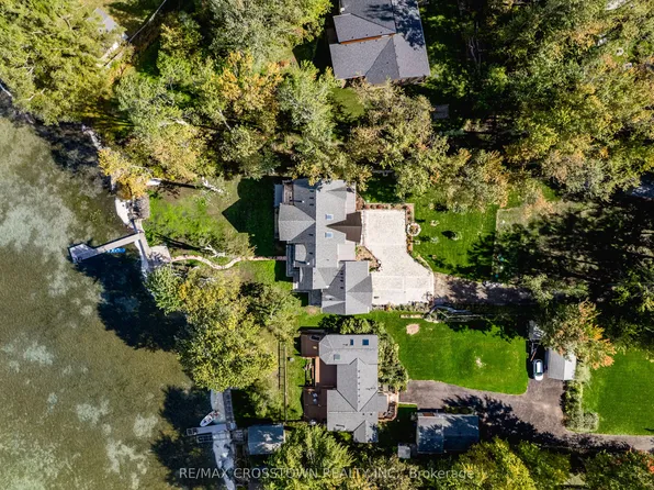 178 Moores Beach Rd, Georgina, ON L0E 1N0