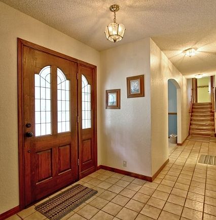 3rd image of 9315 Sumac Ln