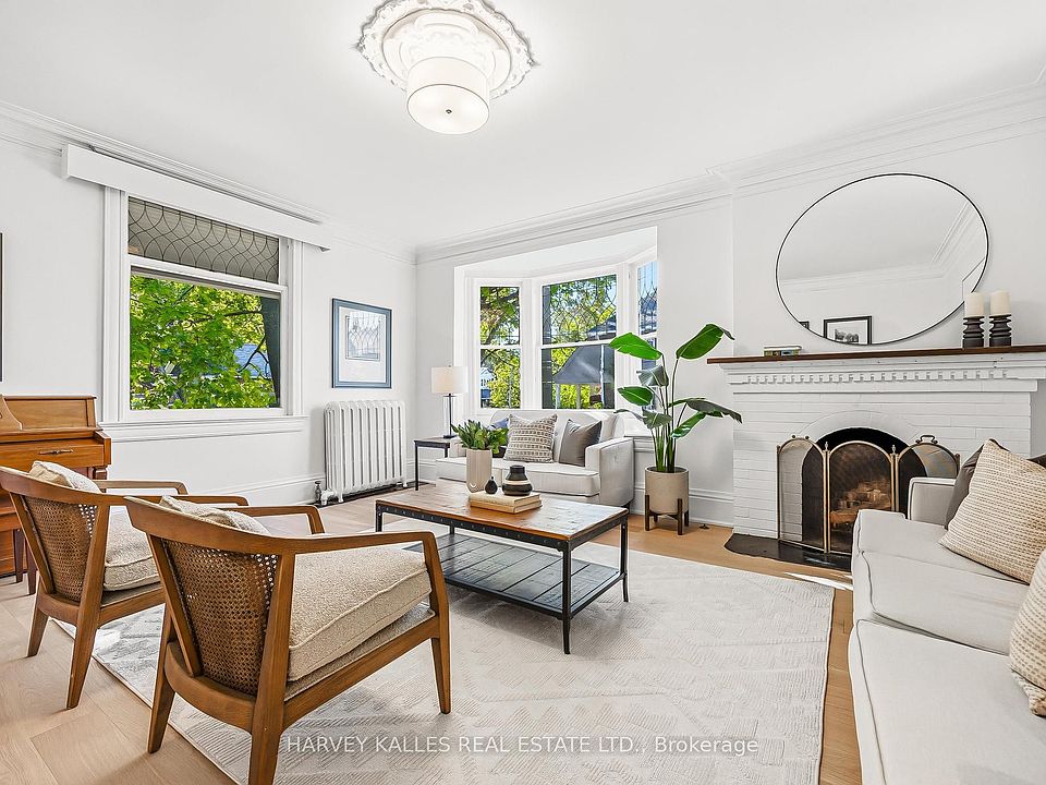 1st image of 139 Hammersmith Ave