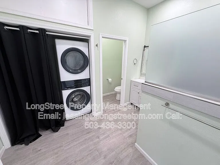 758 Browning Ave S #B — Photo 8