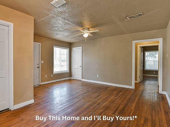 3rd image of 906 Diamond Cir