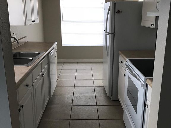 2nd image of 1532 Bunker Hill Ct