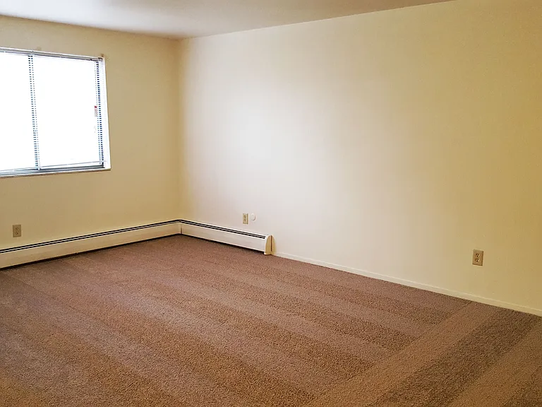 Pipestone Properties — Photo 18