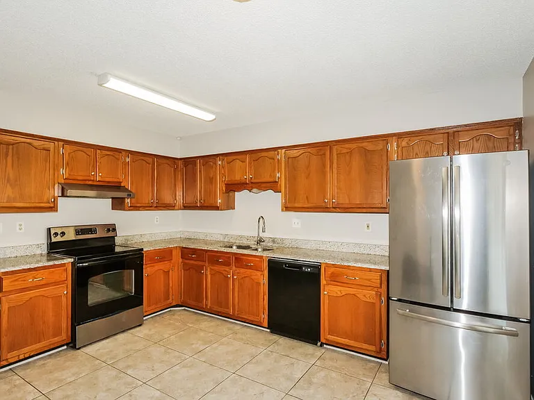 10326 Curtis Dr — Photo 7