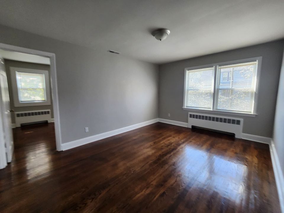 1st image of 383 Newhall St #22