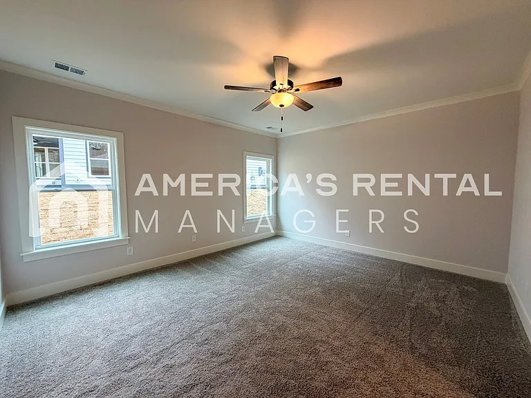 101 Townmoor Ln — Photo 24