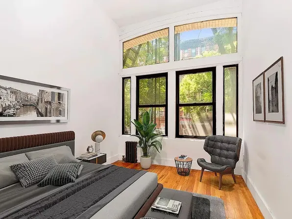 231 E 14th St APT 2F, New York, NY 10003