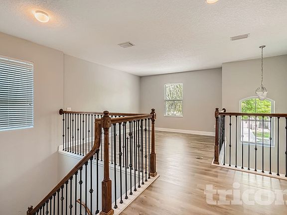 2nd image of 7982 Camden Woods Dr