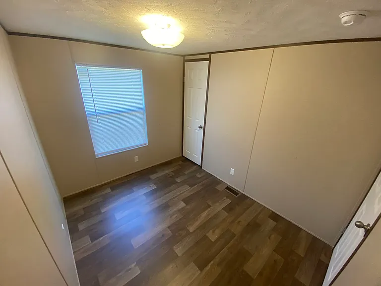 131 Eldridge Ln — Photo 11