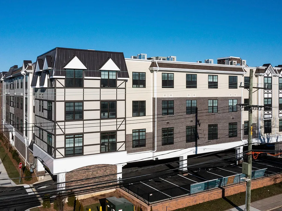 The Promenade at Lynbrook