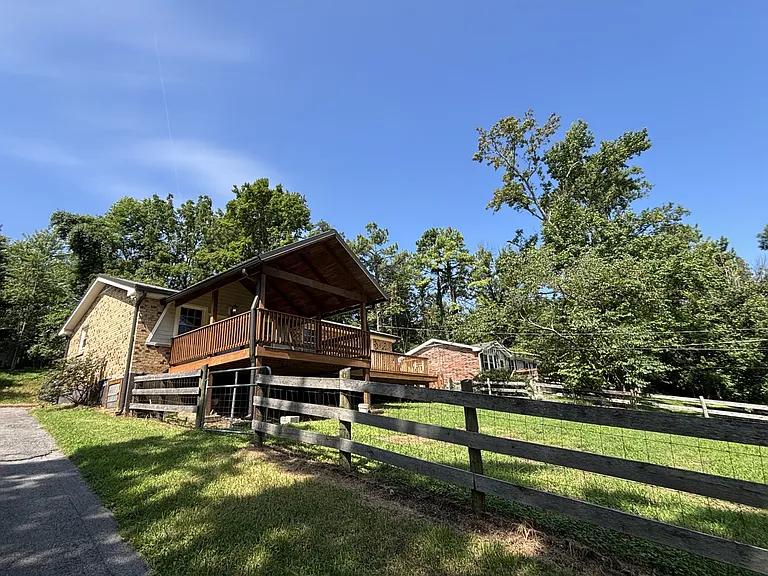 706 Tumbleweed Trl — Photo 13